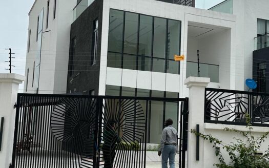 5 Bedroom Duplex in Lekki Phase 1